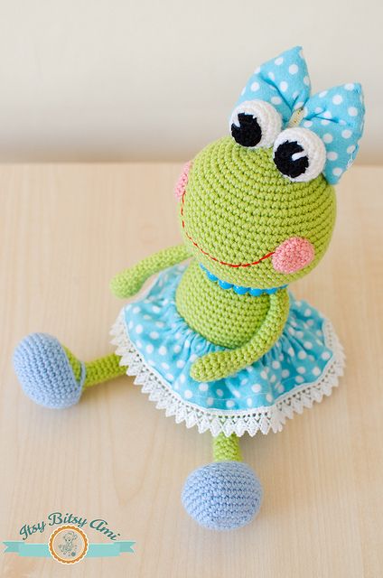 elegant-amigurumi-tig-isi-doll-sara-ucretsiz-desen-16 Amigurumi Tığ işi Doll Sara Ücretsiz Desen