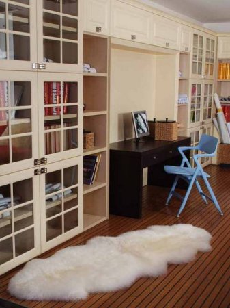 Koyun-Postu-Halı-Modeli Kuzu Derisi Halı Modelleri