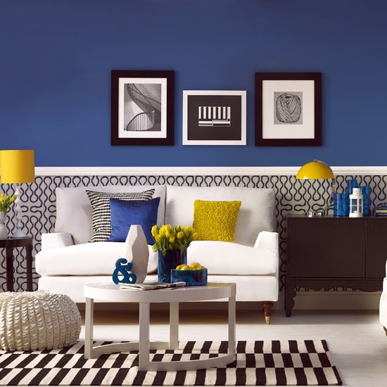 Mavi-Duvarlı-Salon-Dekorasyonu Evler İçin Mavi Salon Dekorasyonları