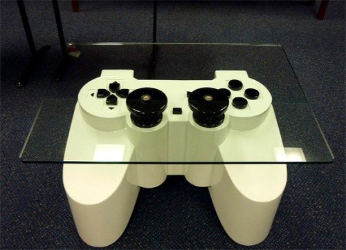 Playstation-Kolu-Şeklinde-Sehpa-Tasarımı İlginç Sehpa Modelleri