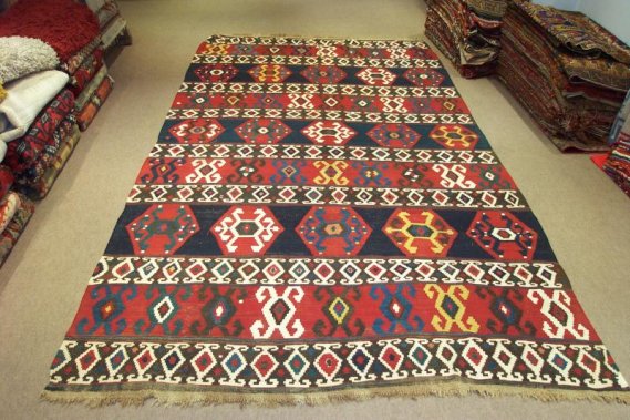 Simetrik-desenli-kilim-modelleri Simetrik Kilim Modelleri