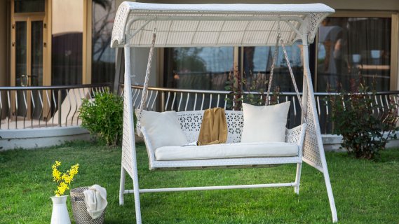 istikbal-mobilya-beyaz-flowers-salıncak İstikbal Salıncak Modelleri